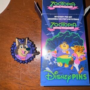 Zootopia Mystery Pin Set—Heidi howler